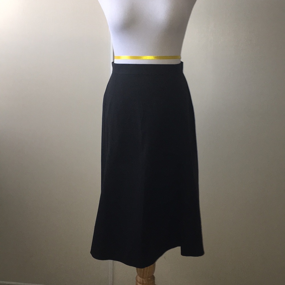 BNWT Black Theory Saminta Skirt in Size 0